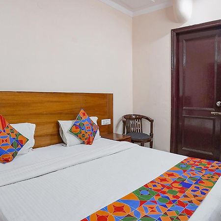 Fabhotel De Gold New Delhi Exterior photo