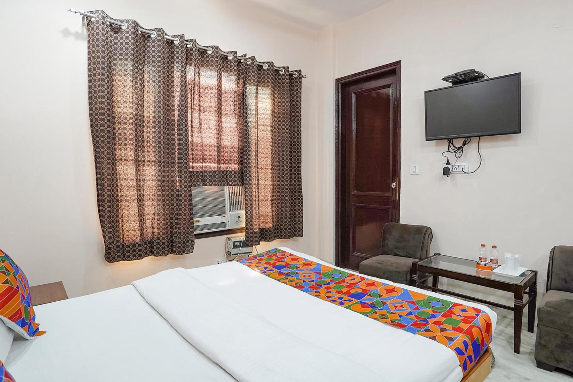Fabhotel De Gold New Delhi Exterior photo