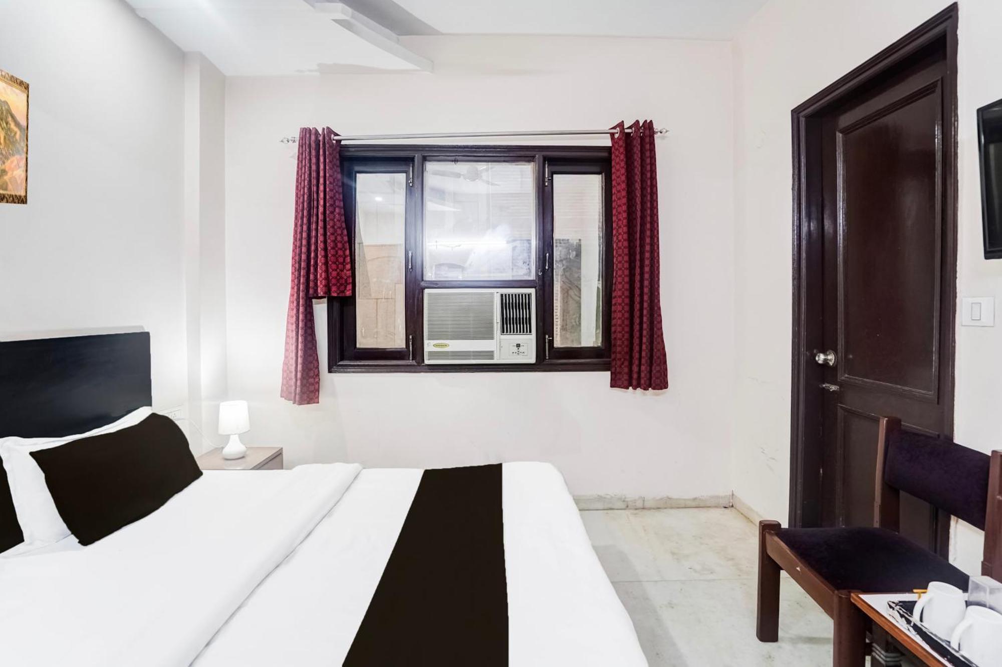 Fabhotel De Gold New Delhi Exterior photo